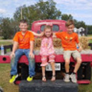 Meet your Posher, Sharon